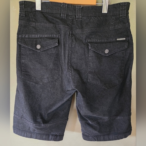Point Zéro | Men's Black Denim Shorts, Size 34 - Picture 2 of 8